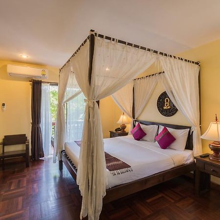 Coral Hotel Bangsaphan Bang Saphan Ngoại thất bức ảnh