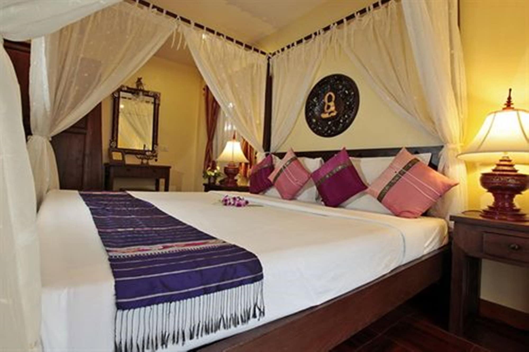 Coral Hotel Bangsaphan Bang Saphan Ngoại thất bức ảnh