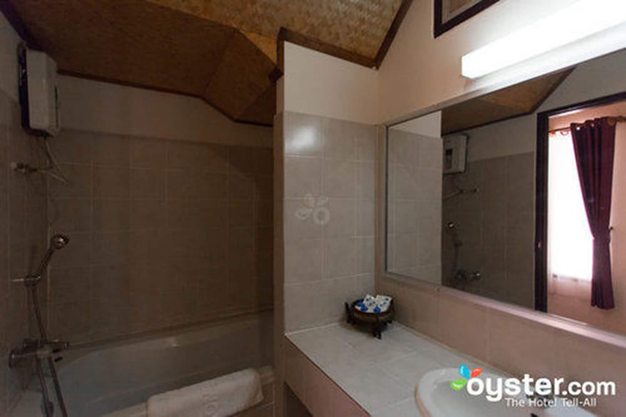 Coral Hotel Bangsaphan Bang Saphan Ngoại thất bức ảnh