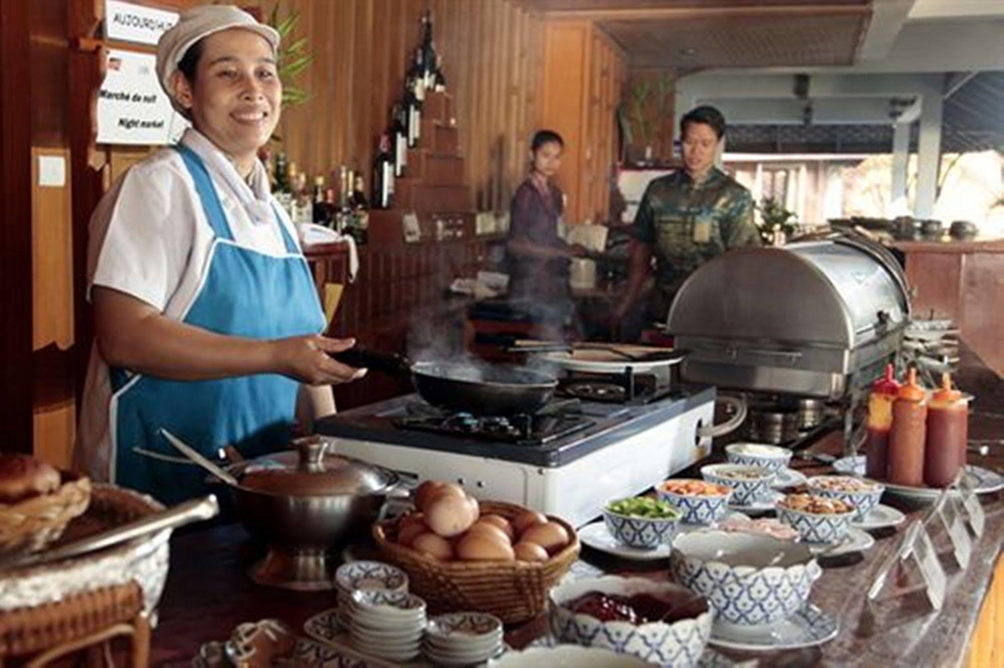 Coral Hotel Bangsaphan Bang Saphan Ngoại thất bức ảnh