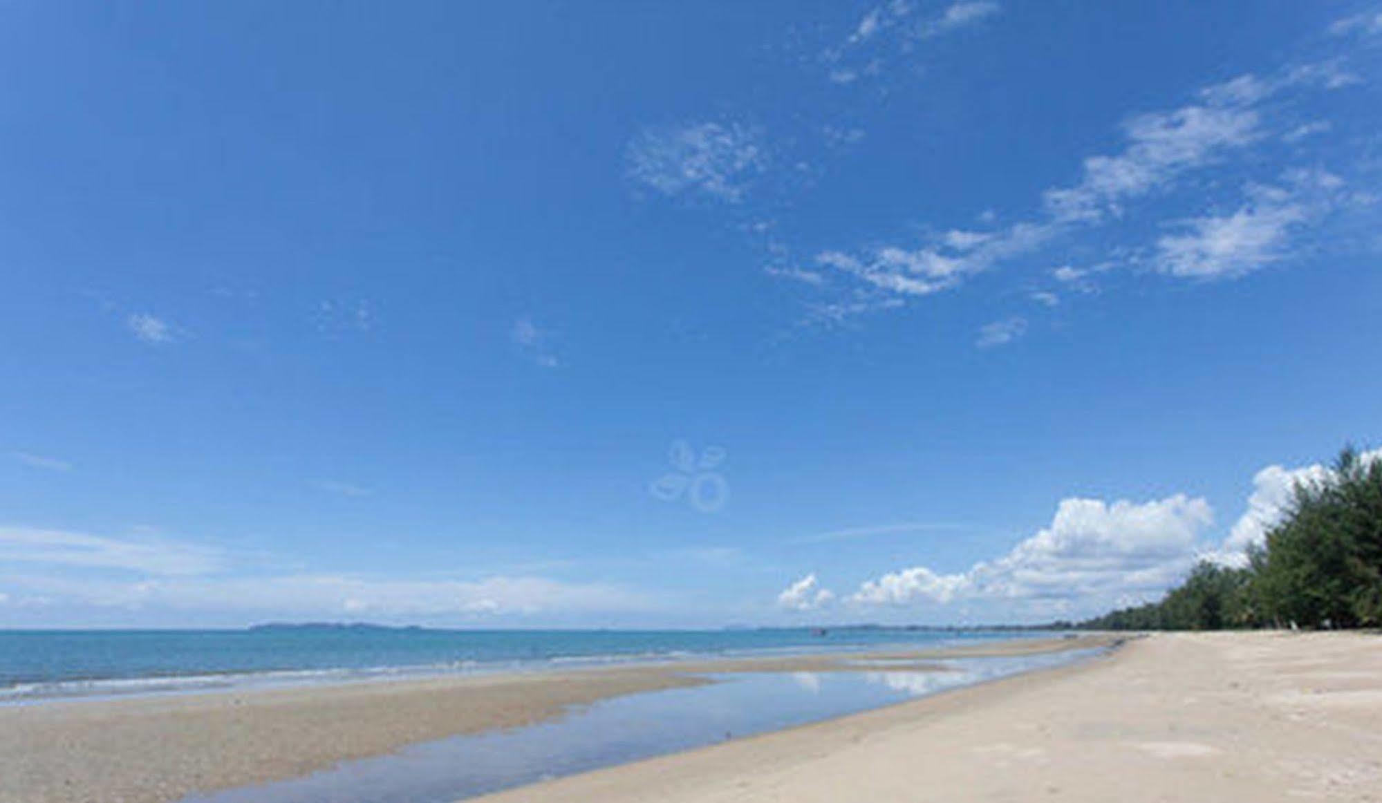 Coral Hotel Bangsaphan Bang Saphan Ngoại thất bức ảnh