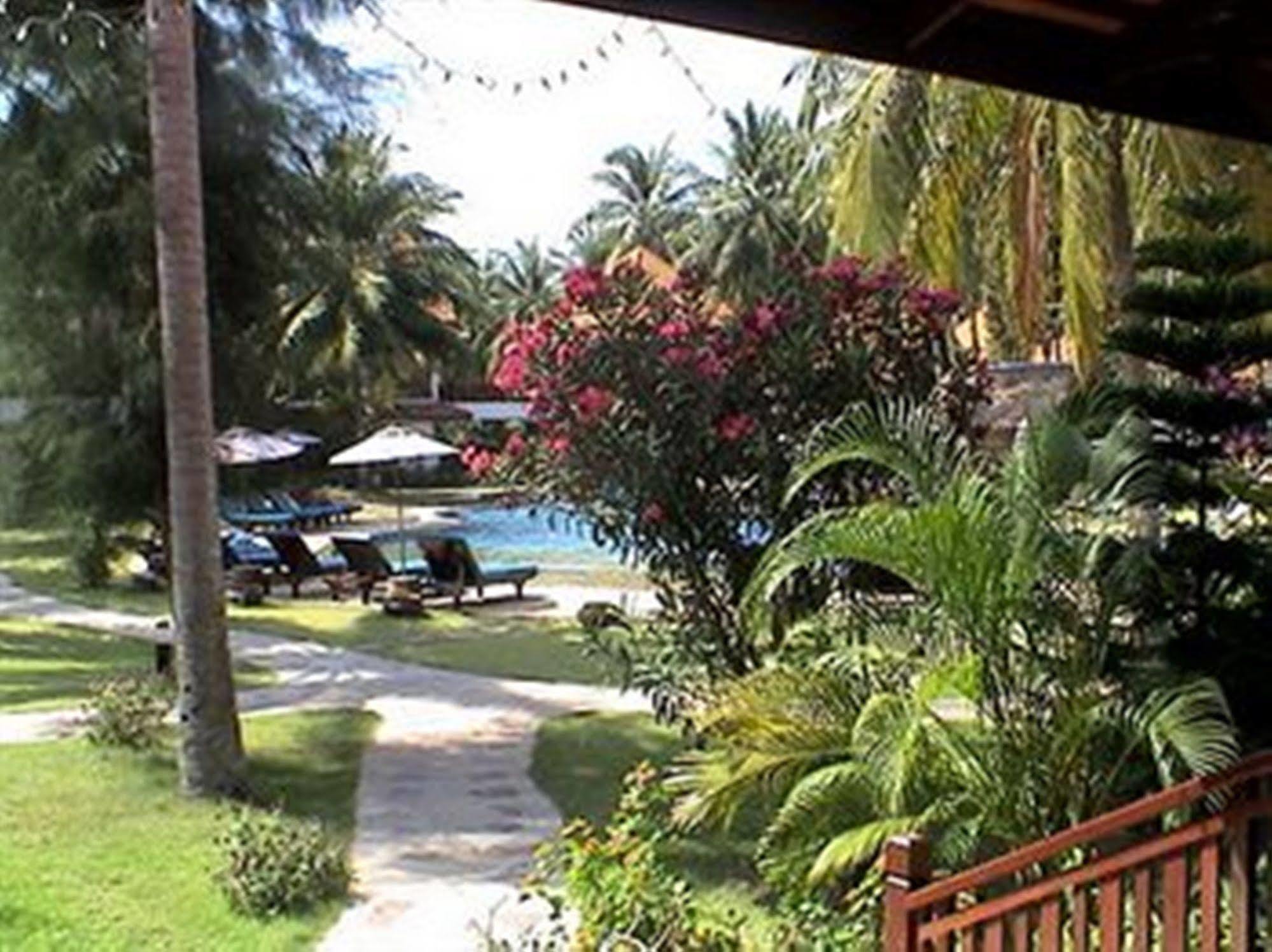 Coral Hotel Bangsaphan Bang Saphan Ngoại thất bức ảnh